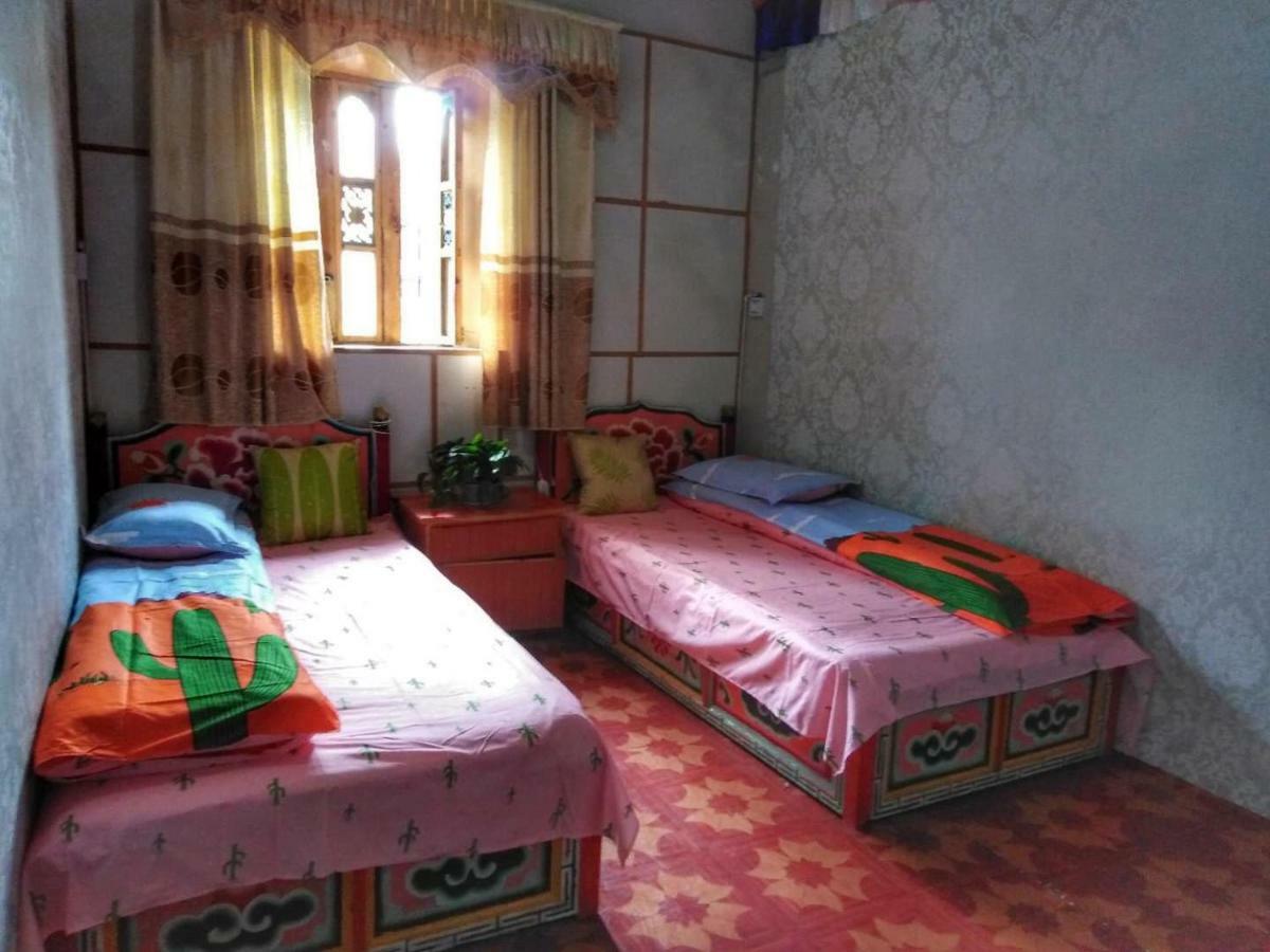 Zishuo Zihua Guest House Daocheng Luaran gambar